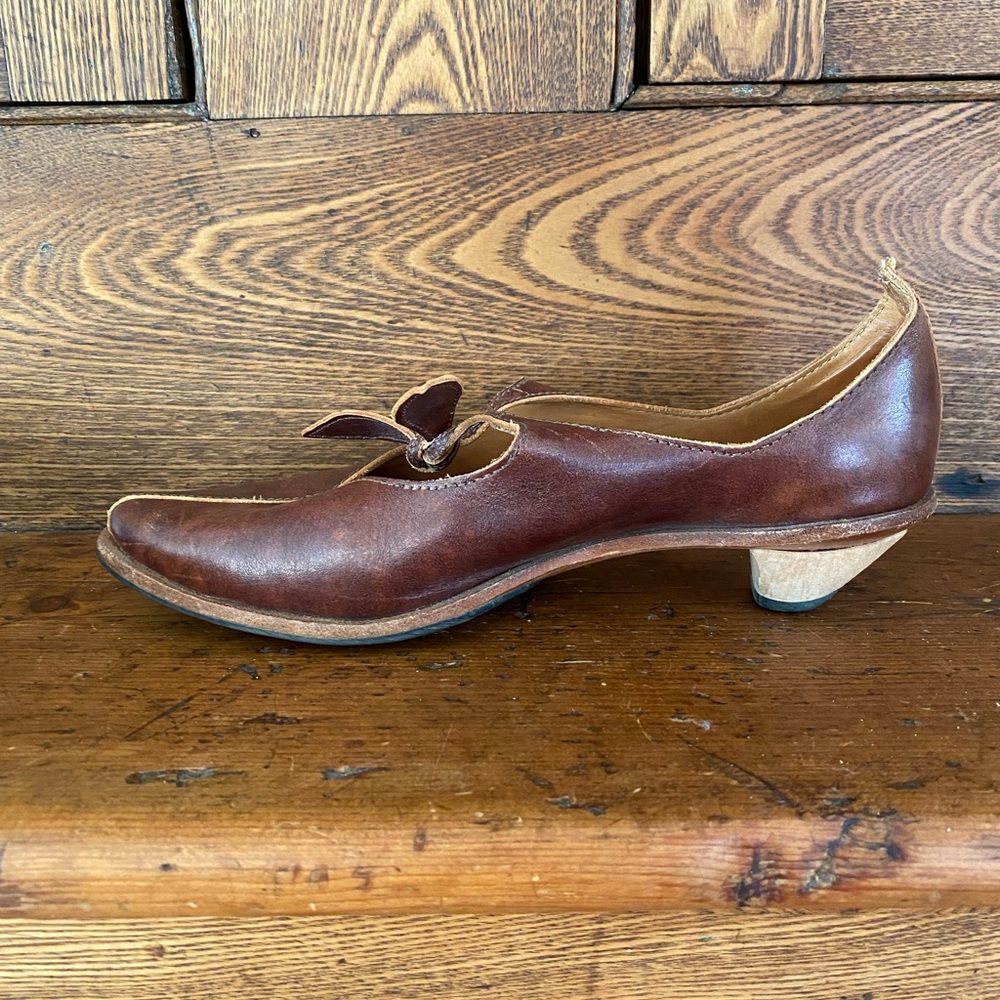 Cydwoq Vintage 37 7 brown leather kitten heel pump bow tie Moroccan slipper - Picture 9 of 16